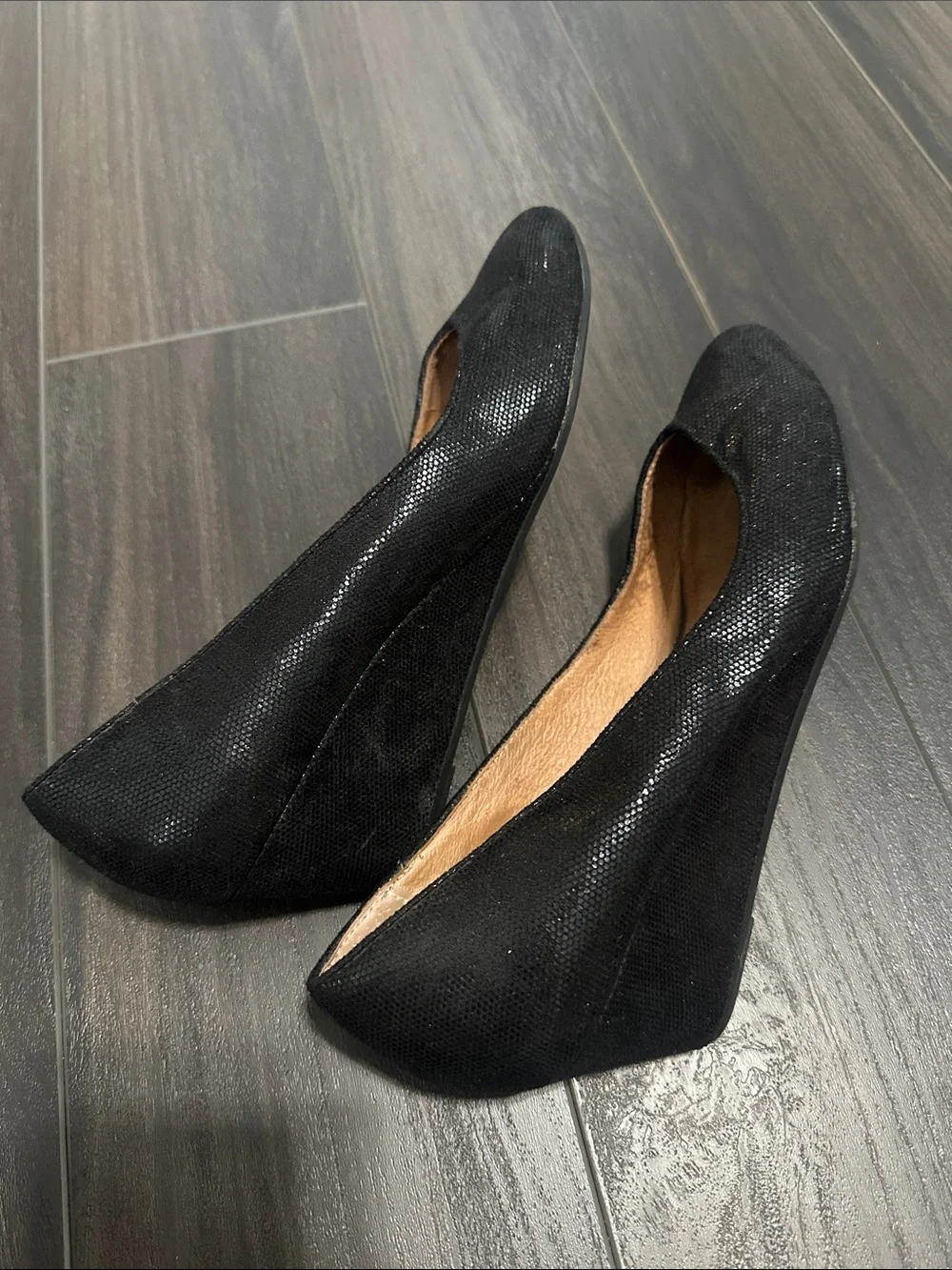 Seychelles Black Metallic Textured Wedges - Size 7.5